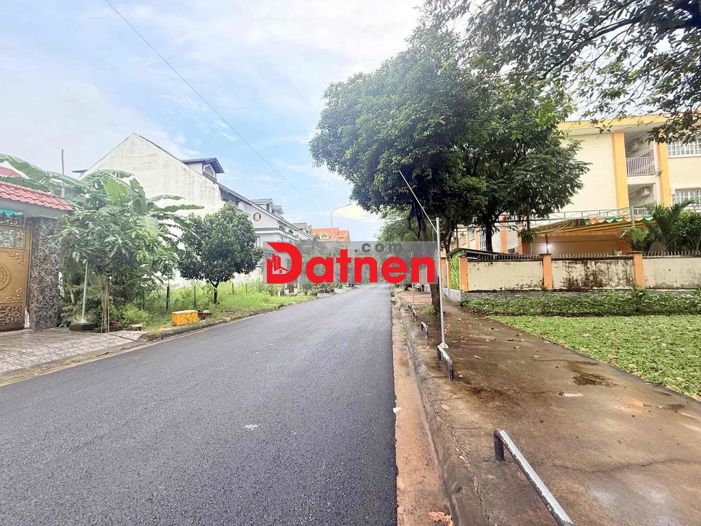 Lô đất Đường 14 KDC Khang Điền, Phước Long B, Quận 9. DT: 198m2/15 Tỷ