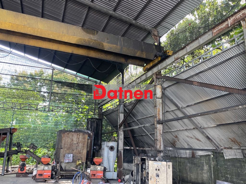 BÁN NHÀ XƯỞNG 3978M2 CÓ 30M MẶT TIỀN ĐƯỜNG NHỰA CHỈ VỚI GIA 5,5 TỶ