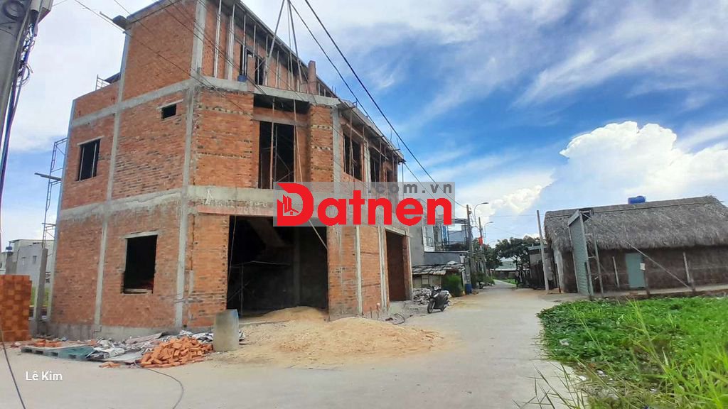 Bán 2 lô đất thổ cư mặt tiền đường Huỳnh Thị Quyến Ngay KDC đông đúc