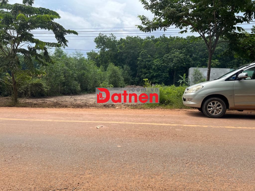 Đất xây kho xưởng 555m2 đường DH 609