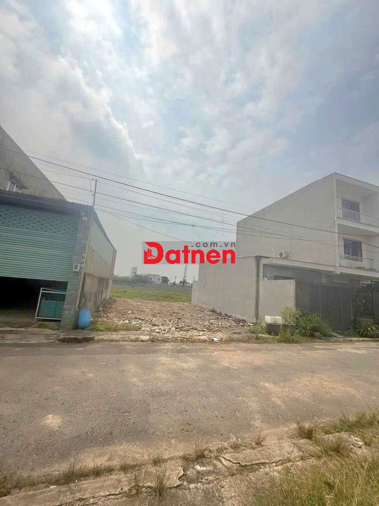 Bán Đất Hóc Môn - Anh chị tìm đất xây biệt thự xem lô này nè.