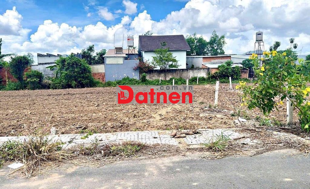 Đất đg nhựa trung tâm hắc dịch phú mỹ gần công viên,dt:5x30 giá 1.45ty