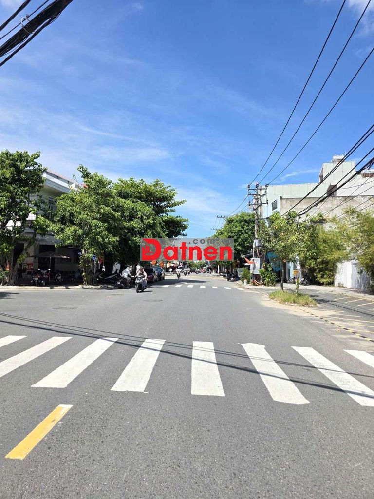 MT 7M5 HOÀI THANH 251m2 giá rẻ chứ tới 80tr/m2