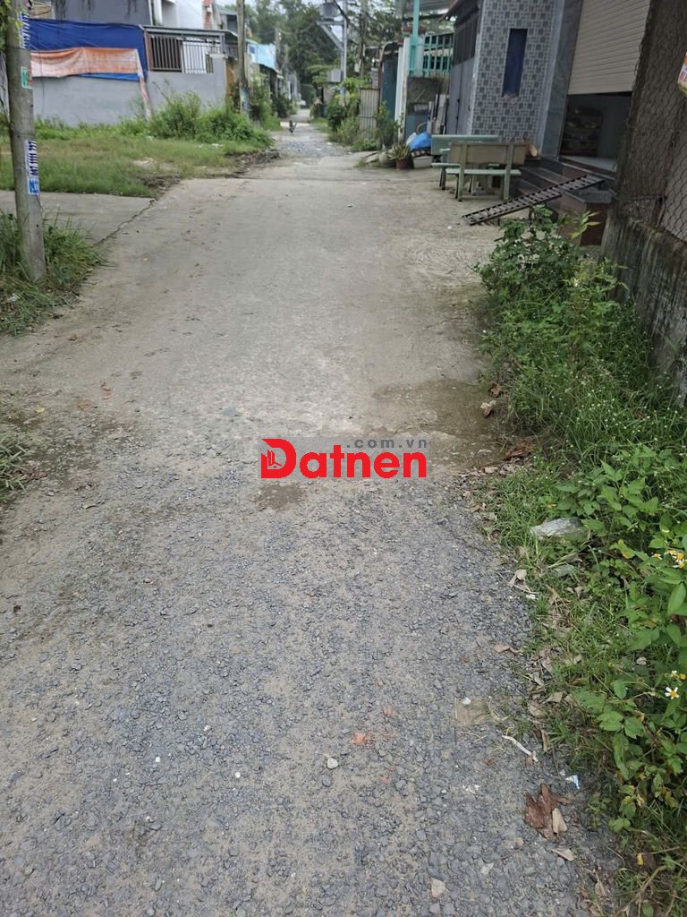 Đất thổ 167m2 sau UBND, cách BV-Trường học-Trạm y tế Mỹ Hạnh Nam 250m