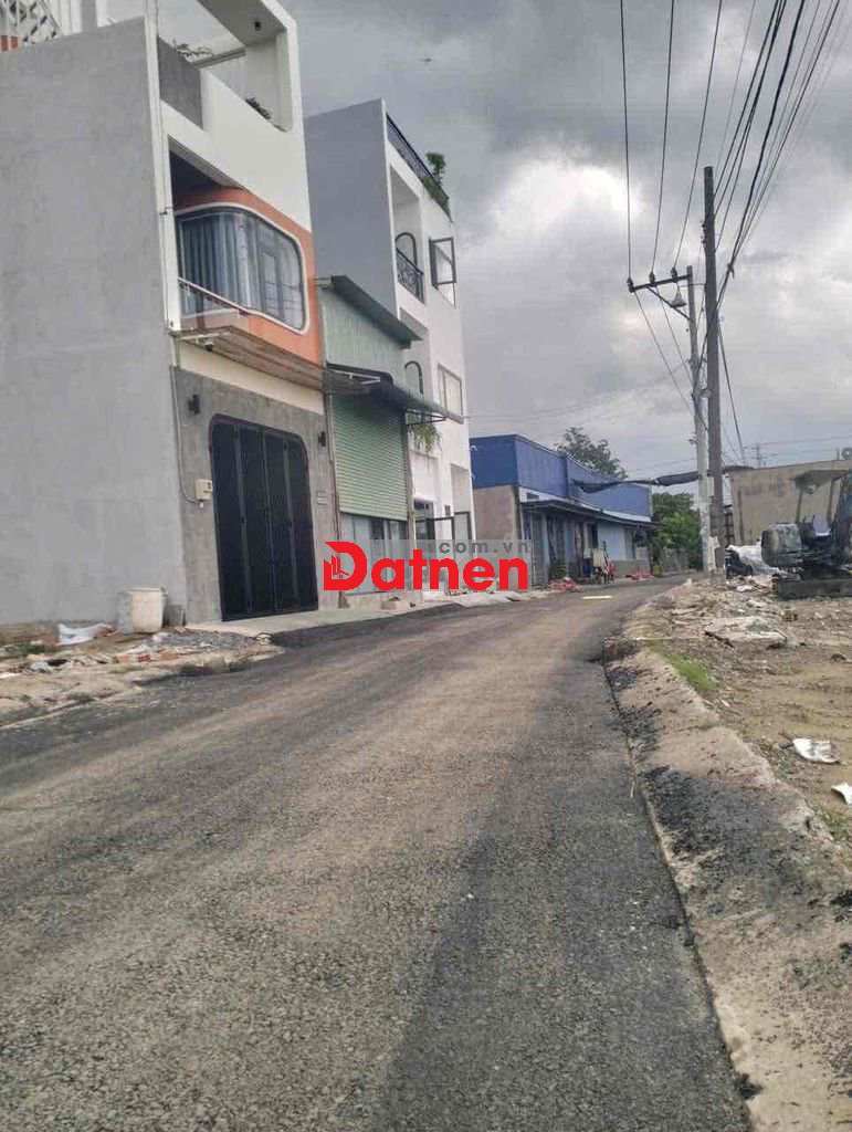 Đất 6,5x18 nở hậu 7,2 m thổ cư 100%, đường nhựa 7m