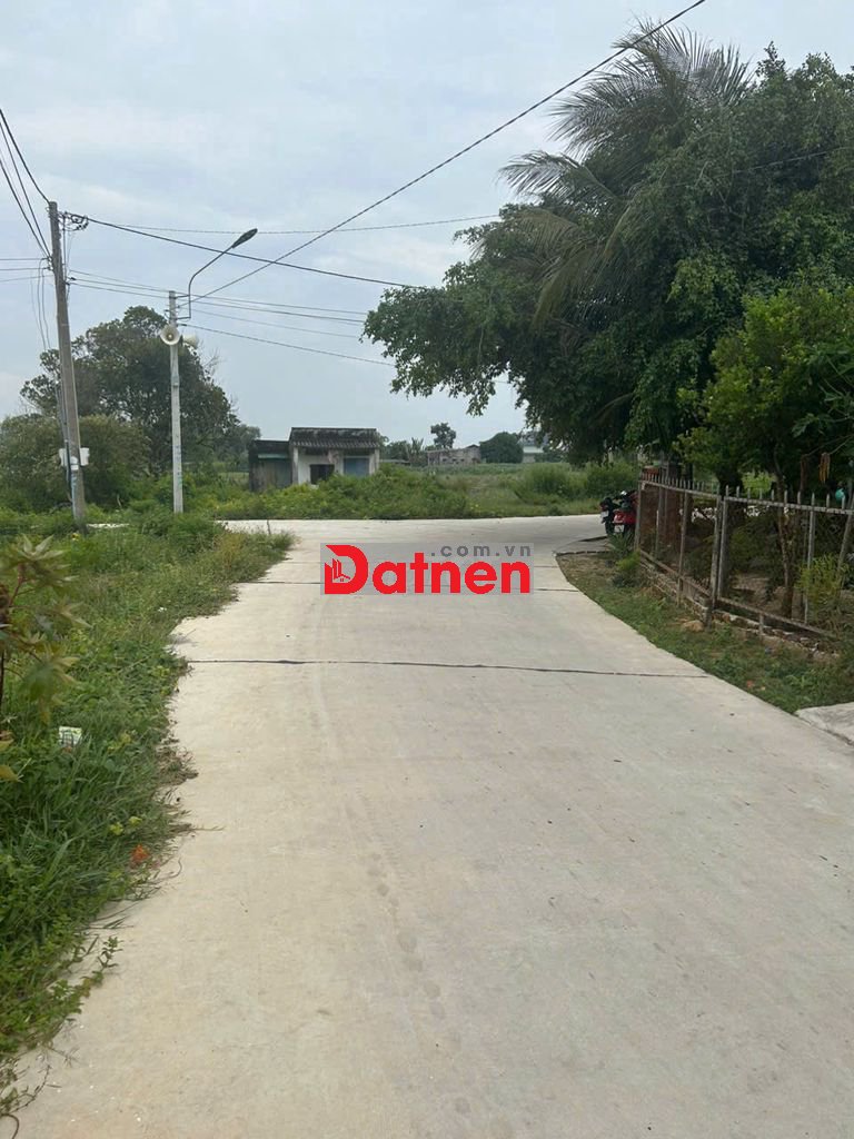 Bán 10m x 26m đất hẻm Nguyễn Thông- Tân Bình - LaGi giá ngộp 1.5 tỷ