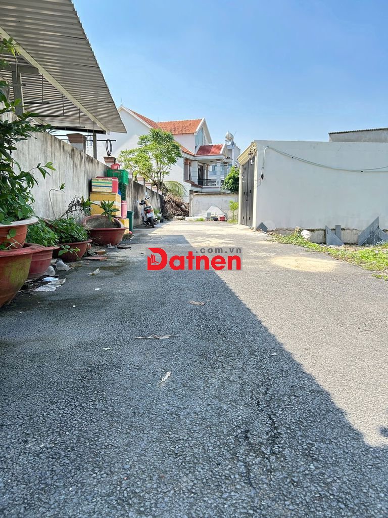 ĐẤT HXH CÁCH NGUYỄN THỊ ĐỊNH 50M - BÁN 5.6 TỶ