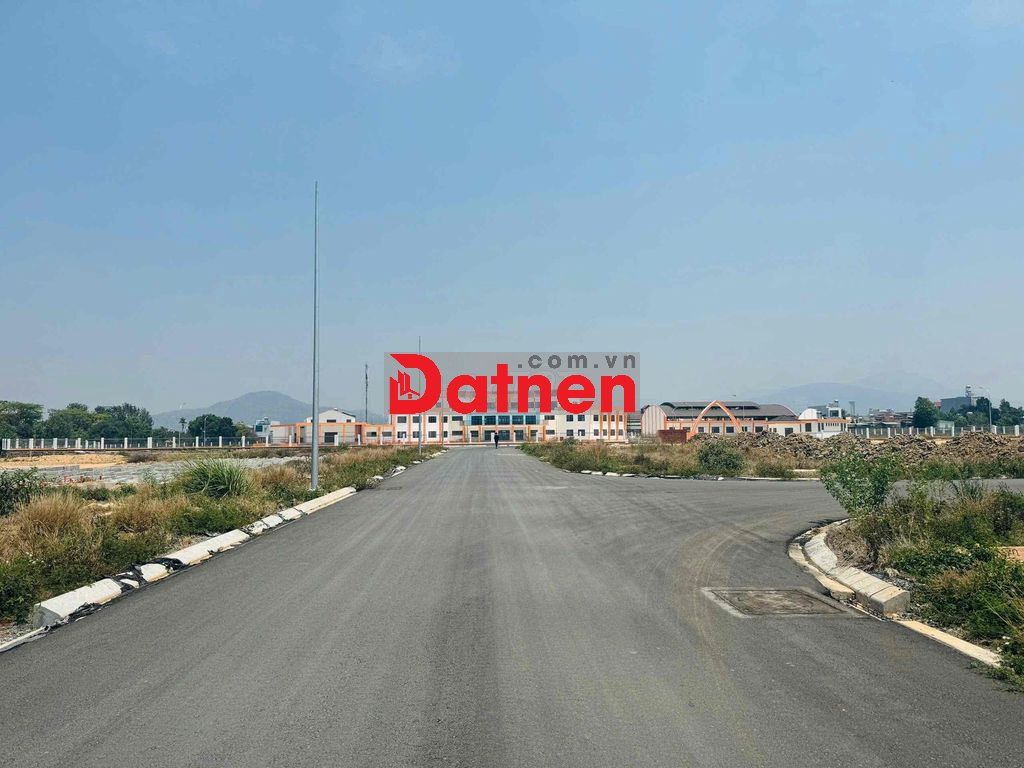 4 nền mặt tiền trục chính Phạm Ngũ Lão khu Trung Tâm Hành Chính Cũ