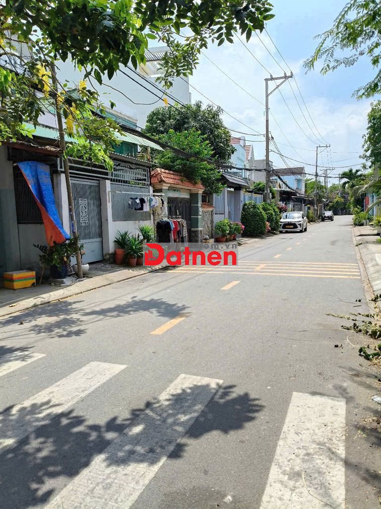 LÔ ĐẤT MẶT TIỀN DT 5X21M- NGAY QL13- KỀ BÊN VẠN PHÚC CITY