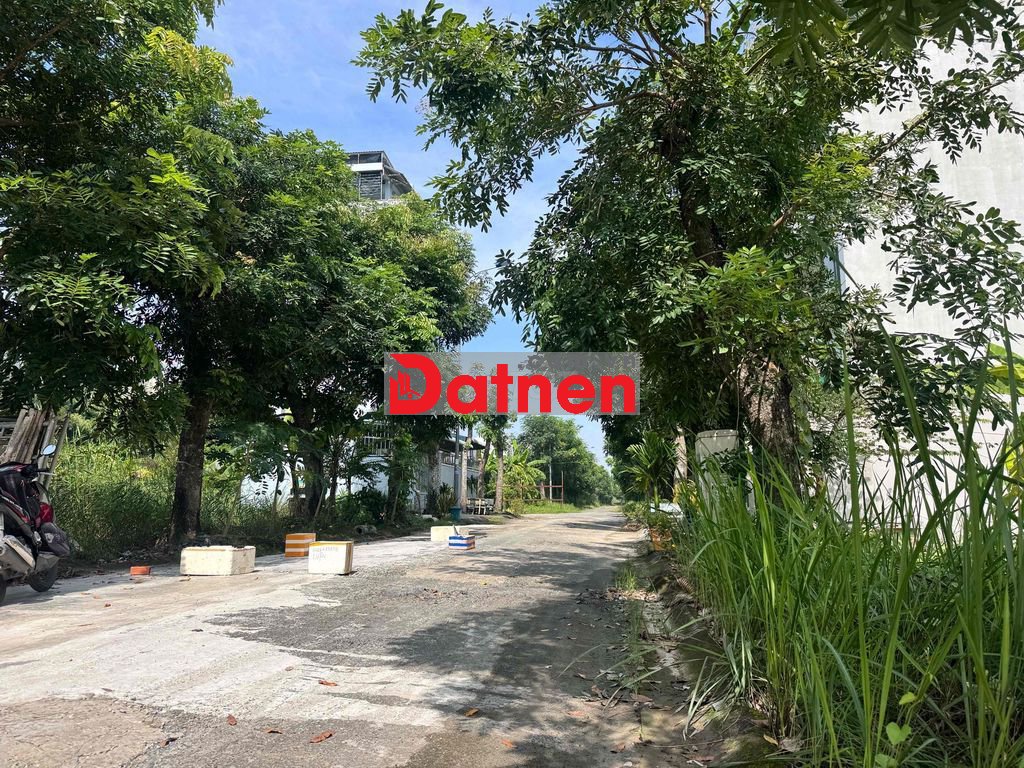 Bán nền 5x17 KDC 13C Bình Chánh 5,4ty có sổ ***