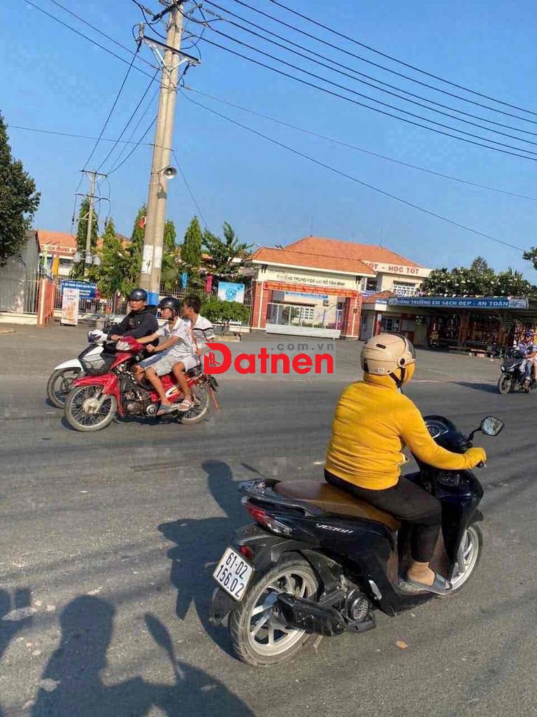 💥 LÔ ĐẤT ĐẸP GIÁ RẺ TÂN ĐÔNG HIỆP • DT 82m² (4x21) – thổ cư 60m² • S