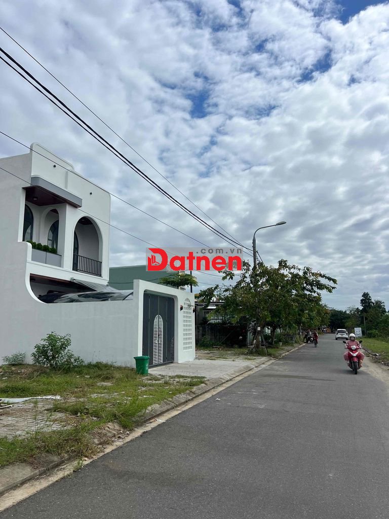 Bán lô đất tái định cư Hoà Khương view cánh đồng ruộng cực chill