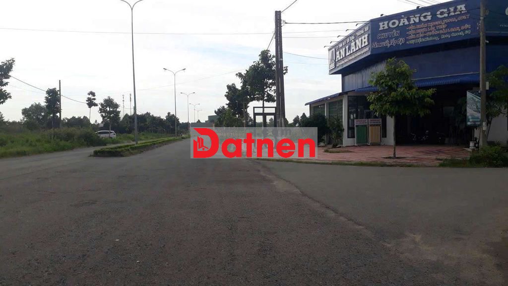 Hai nền liền kề Khu Minh Linh, đường số 1.