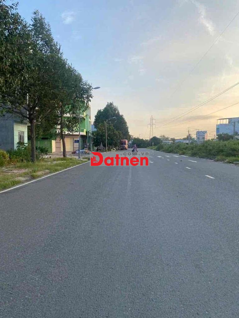 Bán 2 Lô Mặt Tiền Đường 50m Thích Hợp Kinh Doanh