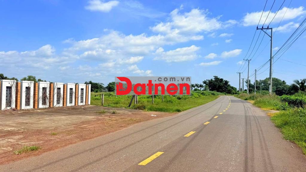 View Suối - 1000m2 Nghỉ Dưỡng Quá Tuyệt -
Dt 17x60m có 200m thổ cư