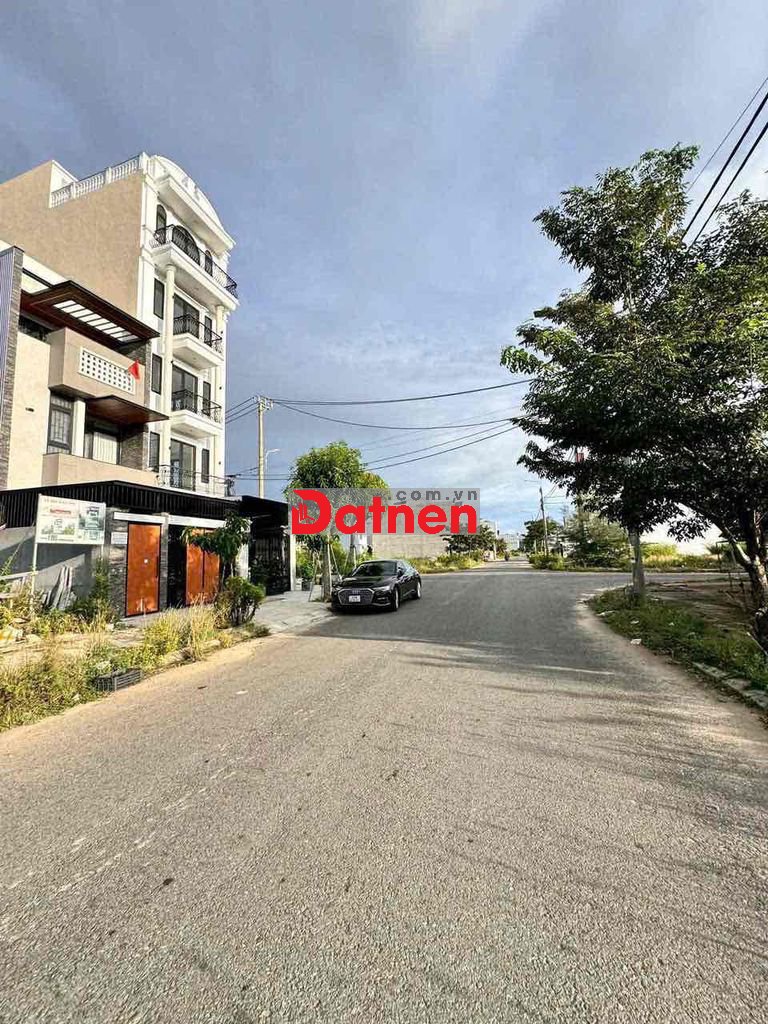 Cần bán lô đất Trung Hoà 1 - Hoà Quý