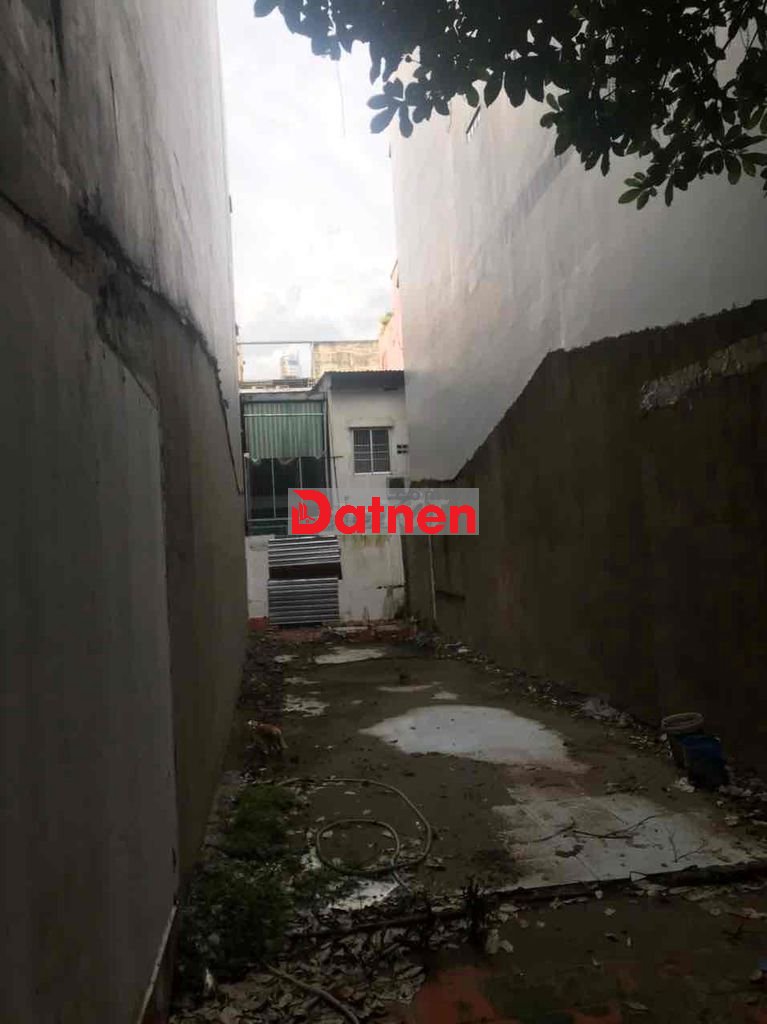 Bán đất hẻm xe hơi đường Trần Hữu Trang, Gần chợ, hẻm thông