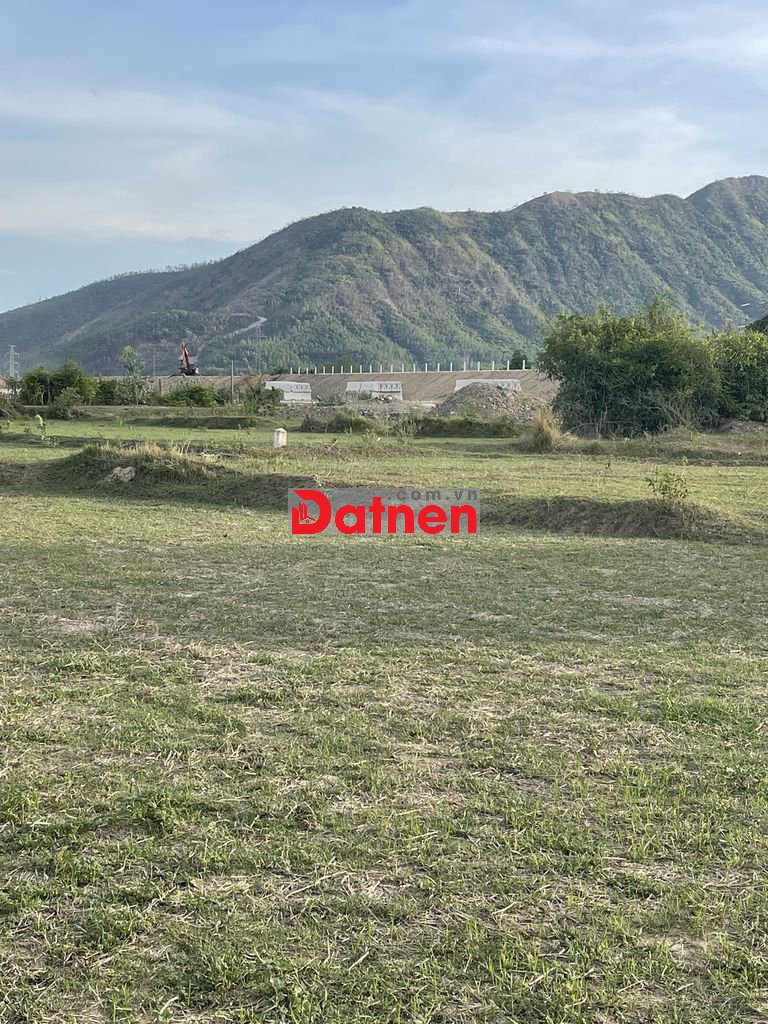 Đất nền 4600m2, gần KCN, Dân Cư, Khu Kinh Tế Vân Phong, Khánh Hoà