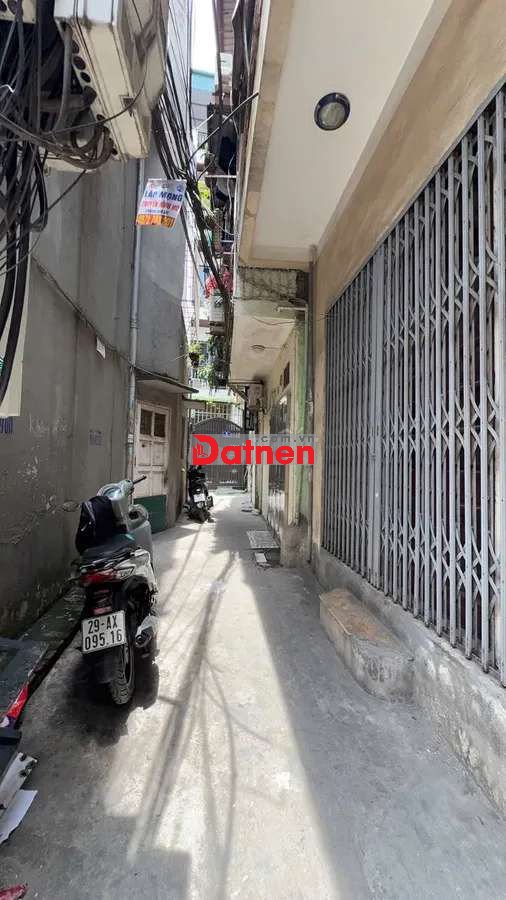 BÁN ĐẤT TẶNG NHÀ - NGÕ NÔNG GẦN PHỐ - XÂY NHÀ Ở HAY CCMN ĐỀU ĐẸP