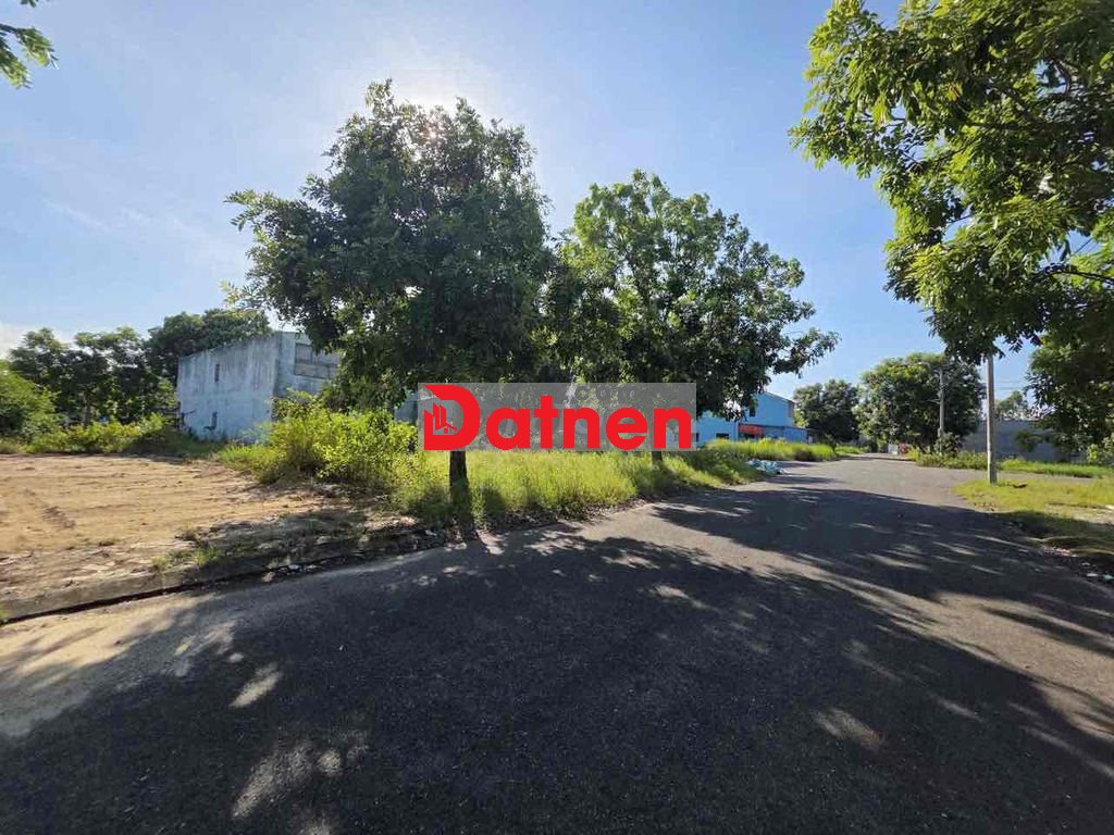 Đất đường 7m5 ngay chợ TT Điện Nam Trung.