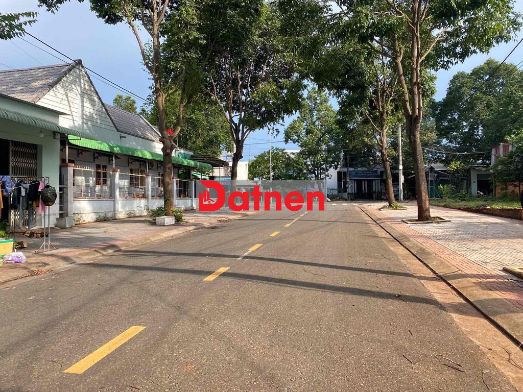 BÁN ĐẤT TẶNG NHÀ NGAY CÔNG AN PHƯỜNG HẮC DỊCH - GIÁ 2,1 TỶ