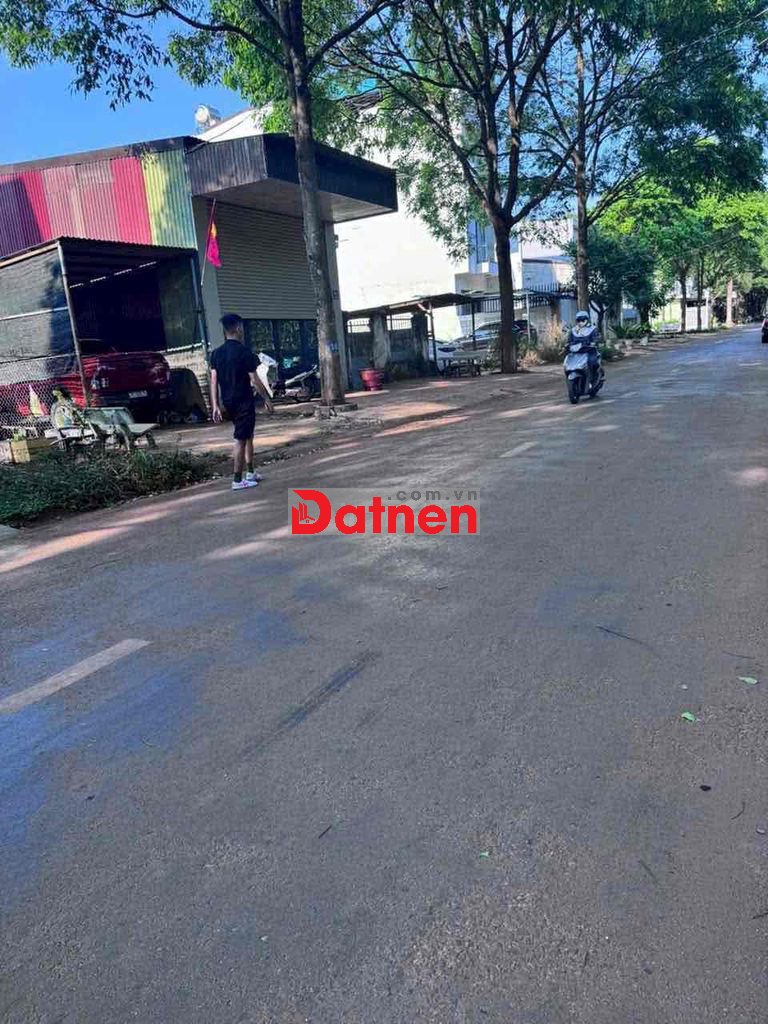 Bán Đất Mặt Tiền Y Linh Ngay Khu Tân Phong .