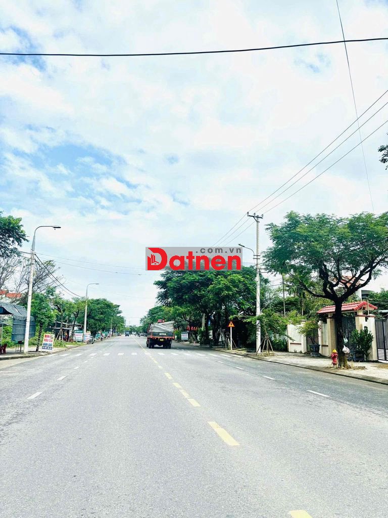 Lô đất đường Mai Đăng Chơn sát trường Cao Đẳng Nghề Hoà Quý