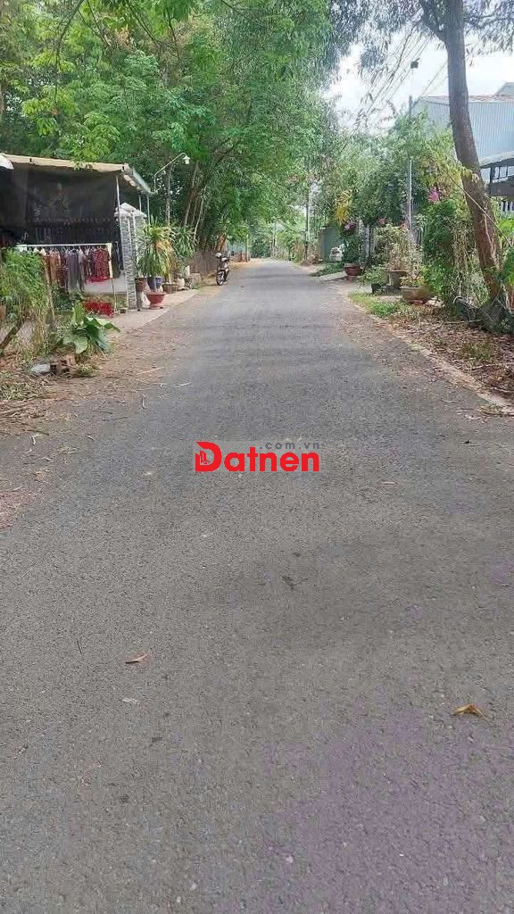 Bán đất lớn xây biệt thự hoặc xưởng tư nhân dt 4300m, đường nhựa 5,5m