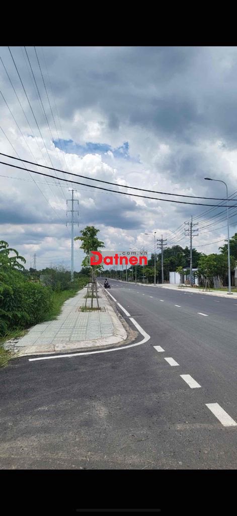 Bán nhà xưởng 2.000m2 & 1.350m2 đất