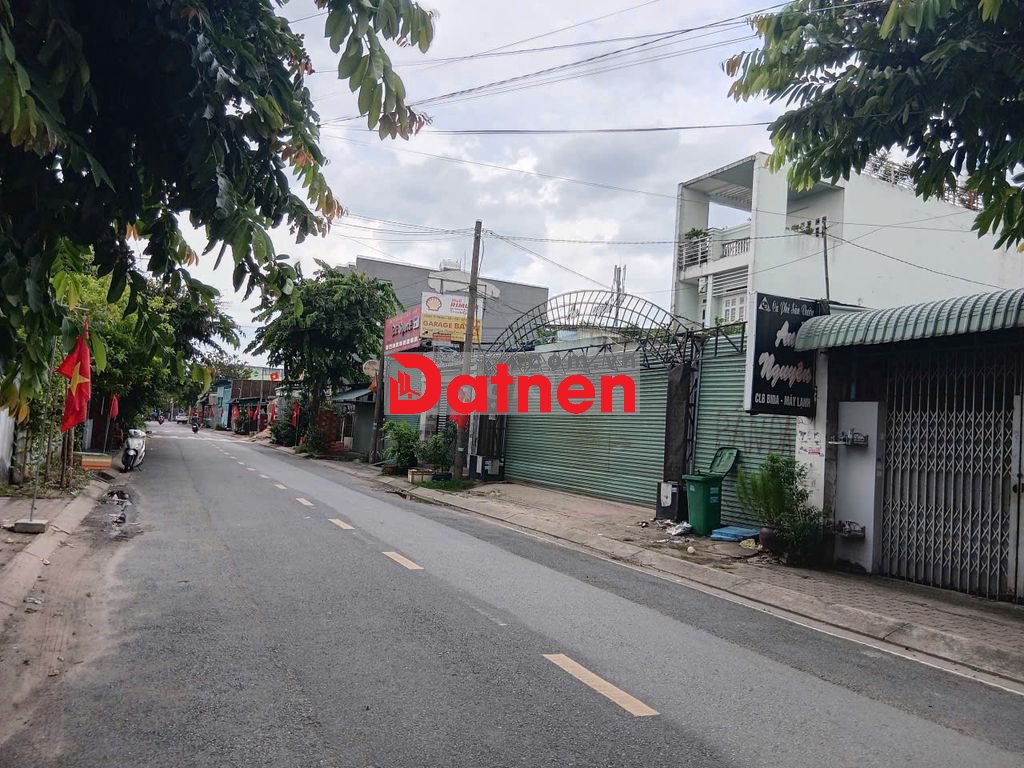 Xưởng Mặt Tiền - DT: 784m2 - Đường 12m Thông QL 22 - Lê Lợi - Chợ HM.