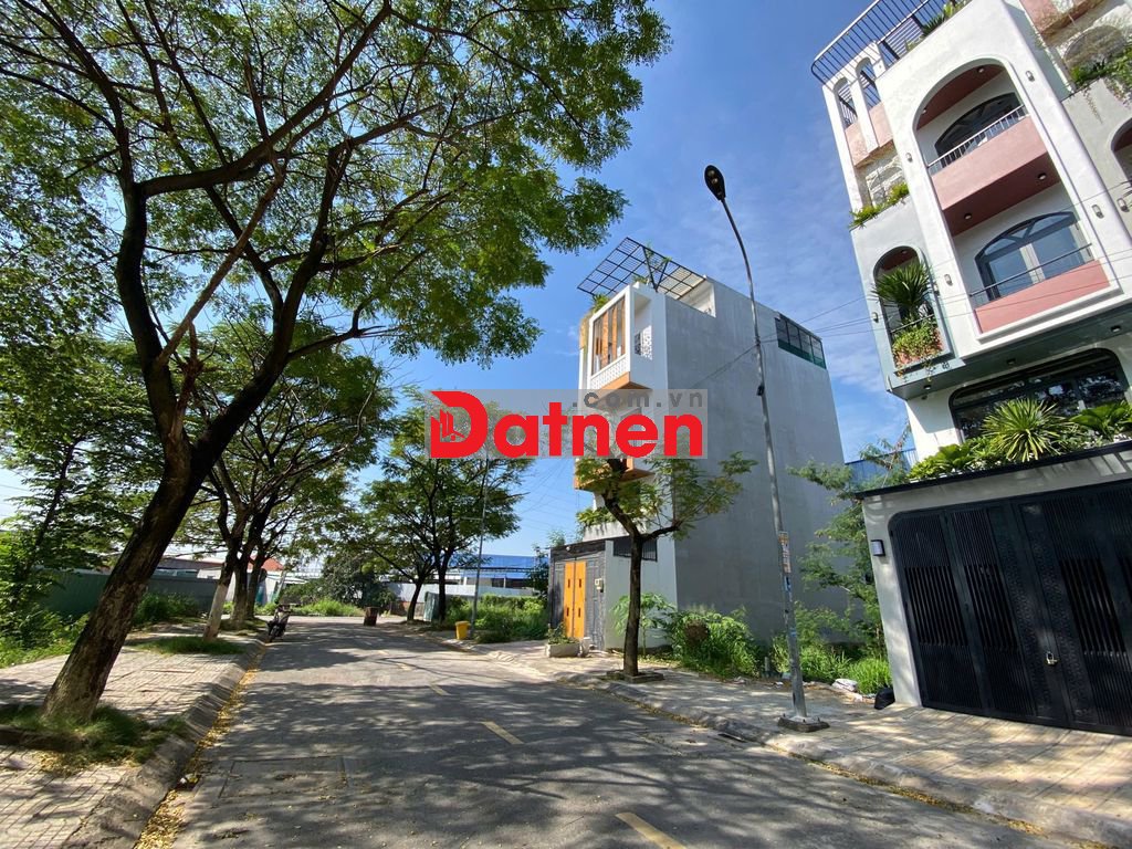 Bán đất hẻm 7m có vỉa hè An Phú Đông 27, DT: 4x21m.(85m2). Full thổ.