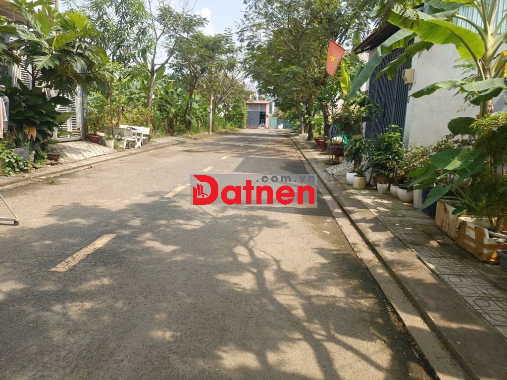 Đất đẹp 54m2, sổ riêng, KDC đường 1, Long Trường, quận 9 giá 3 tỷ 150