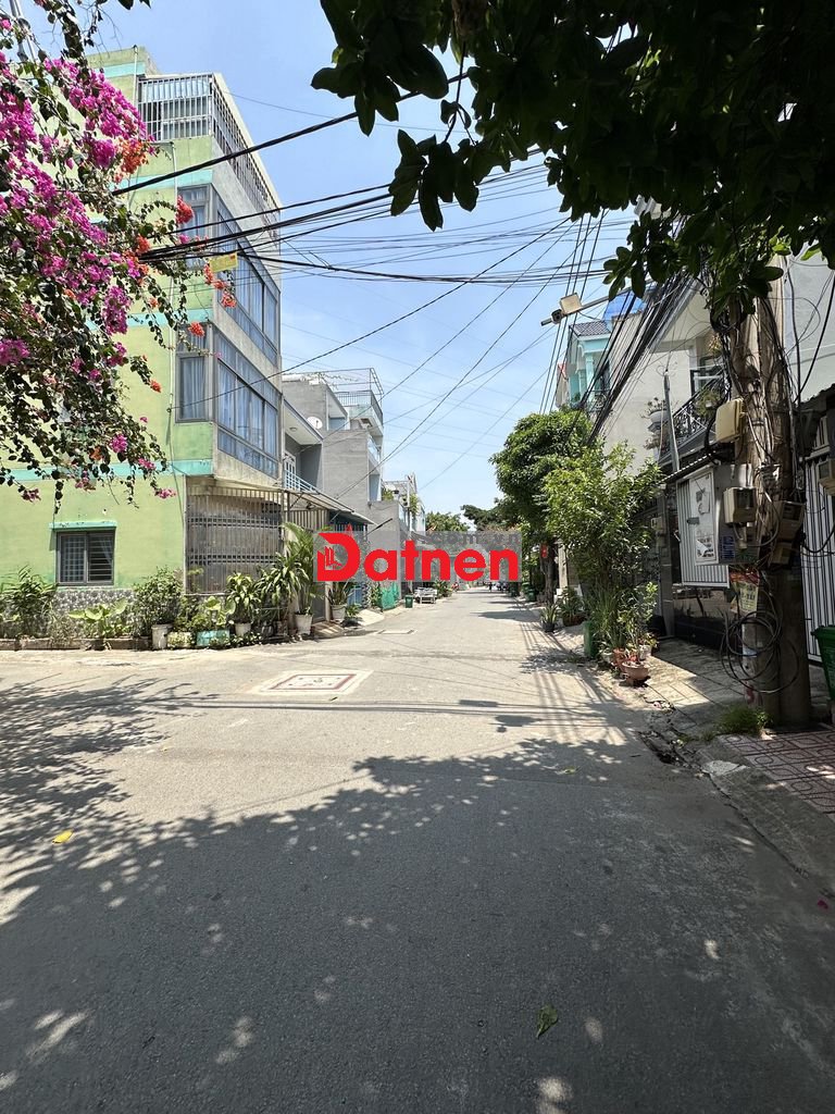 Nền góc đẹp 94m2,cách Nguyễn Duy Trinh 900m, Phú Hữu Quận 9 giá 5,2 tỷ