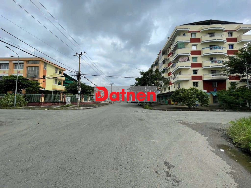 Bán đất hẻm 512 Nguyễn văn tạo -long thới Diện tích 200m2 Giá 40tr/m2