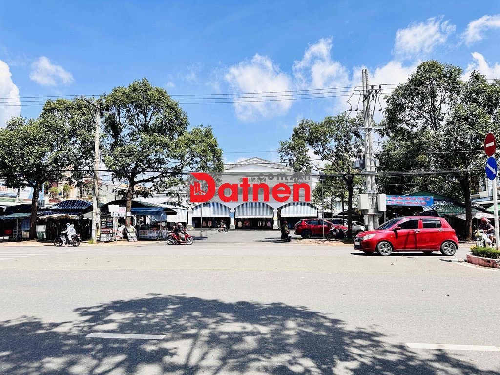 NGỘP BANK CẦN BÁN GẤP LÔ ĐẤT TRUNG TÂN P. TAN THÀNH - TP HCM