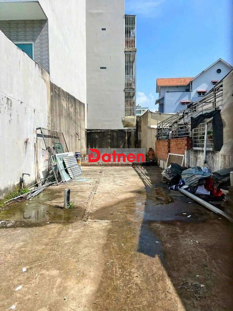 Bán Lô đất 111.9m2, 5x21.7, mặt tiền Đ. Lê Văn Thịnh nối dài, quận 2