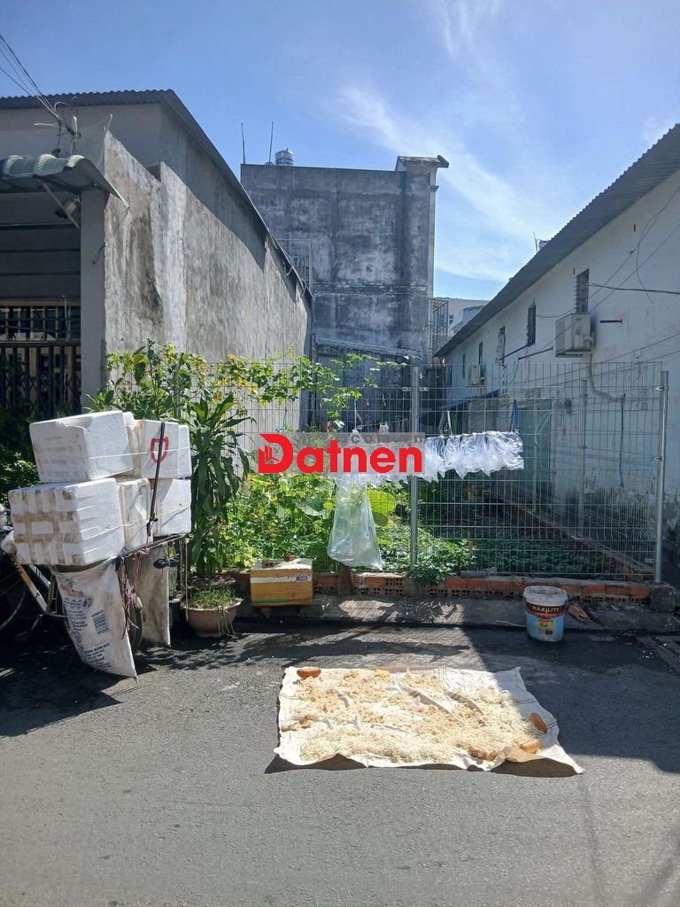 Đất mt dt 4,5×19=85m² thổ cư shr