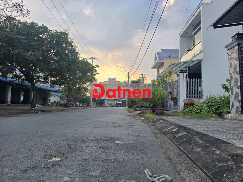 CHỦ CẦN BÁN LÔ ĐẤT FULL THỔ TẠI KDC MỸ DINH,TT CẦN GIUỘC,TÂY NINH