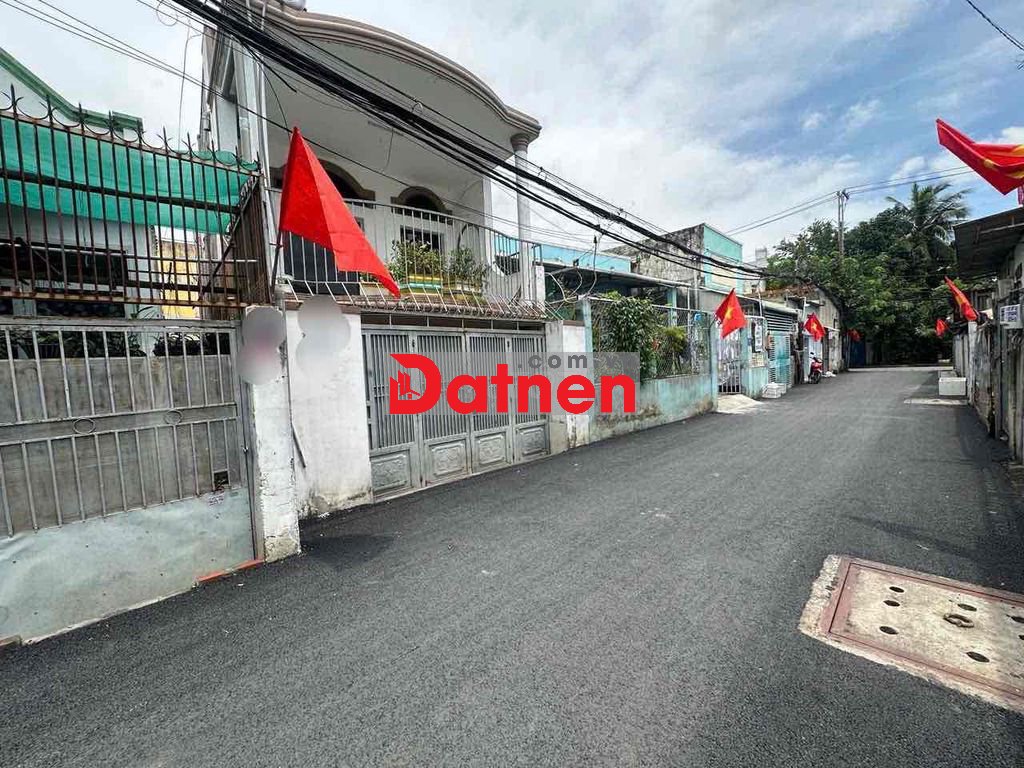 Bán đất cực rẻ oto thông Vạn Phúc city 73m2(ngang 4.9m)có kèm nhà cũ