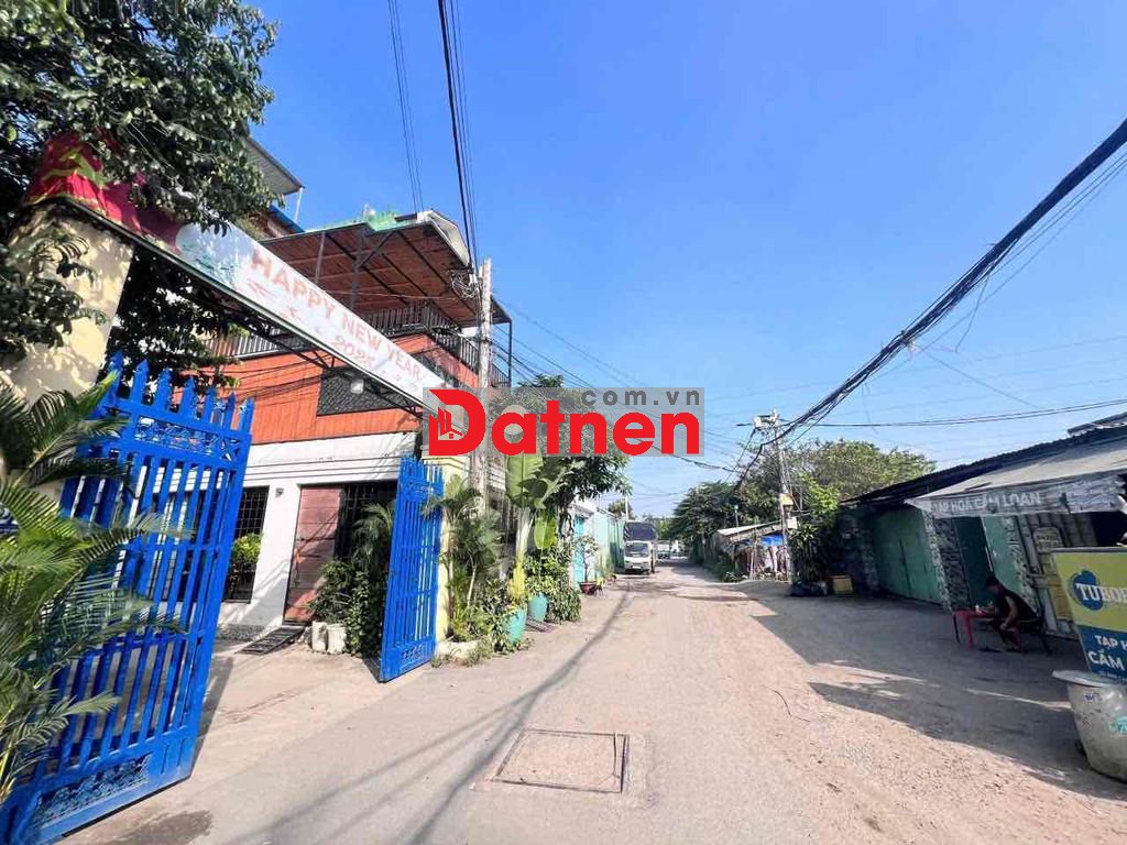 Hiếm..🔥🔥🔥Bán lô đất đẹp Apđ-nhỉnh 3,x tỷ -khu phân lô vỉa hè