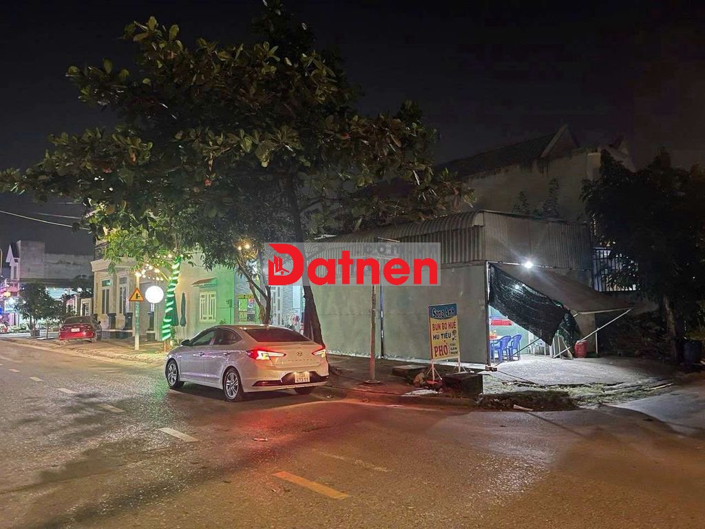 Bán lô góc lý thái tổ có nhà cấp 4 trungtâm phú mỹ,dt:5.5x20 giá 4.2ty