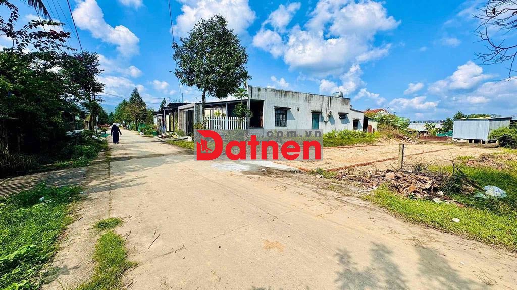 Mặt tiền đường Lớn Đại Hiệp - Gần Đường Quốc Lộ giáp Đà Nẵng