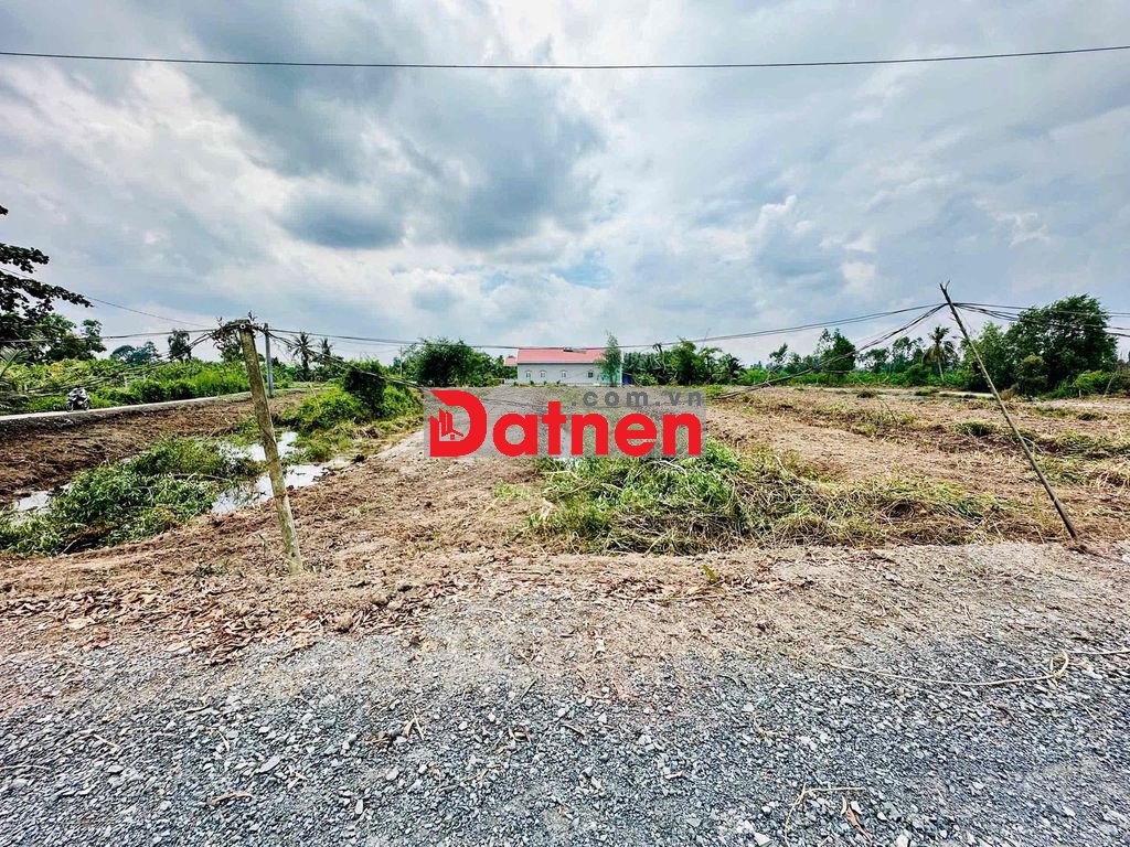 Mặt tiền view sông vàm cỏ đông 15mx80m có 200m thổ cư SH đầy đủ