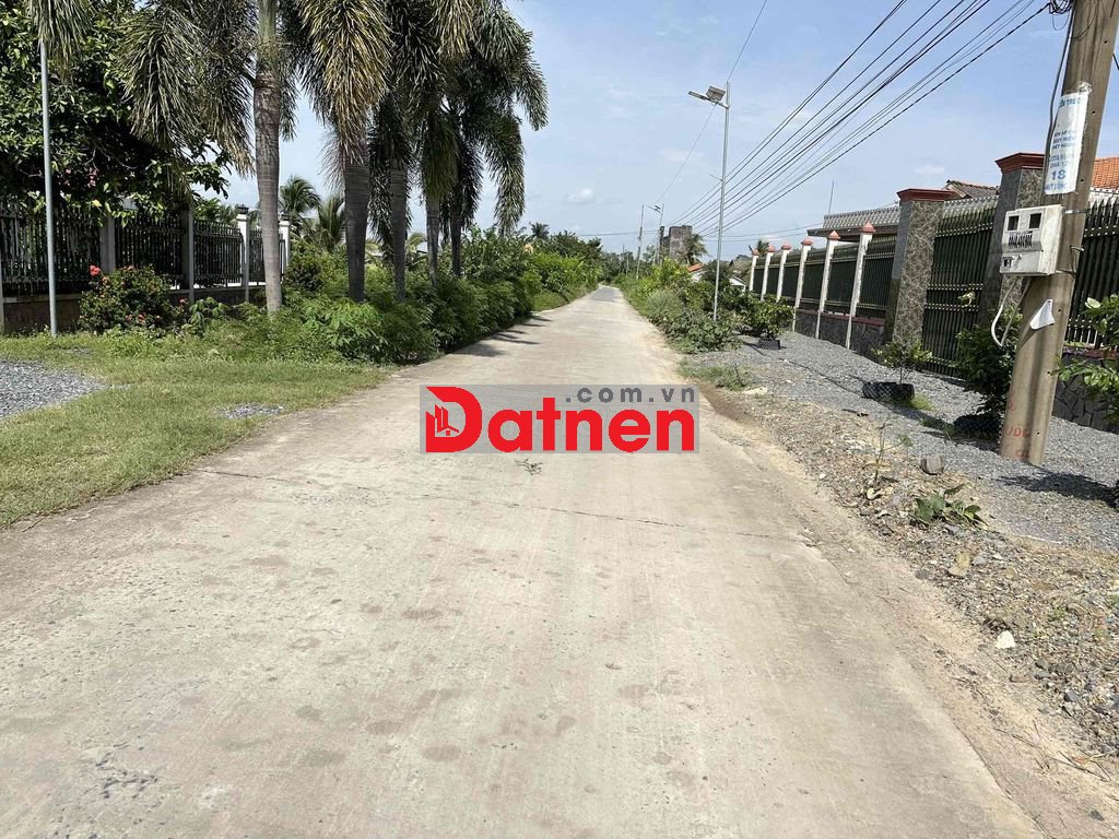 1115m2 Sẵn Thổ Cư, Có Vườn Cây sẵn giá 1 tỷ 150 triệu gần Phà Long Sơn