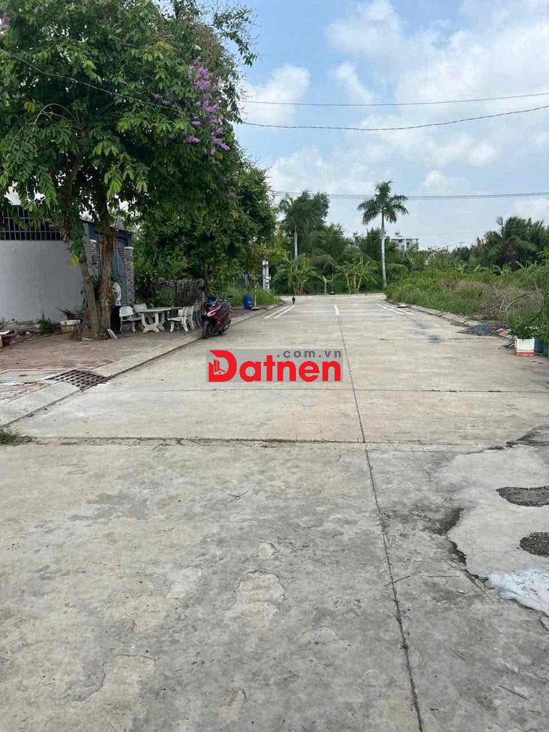 NỀN ĐẤT HẺM 53 ĐƯỜNG 8 LÒ LU 3.5 TỶ/63.2M2