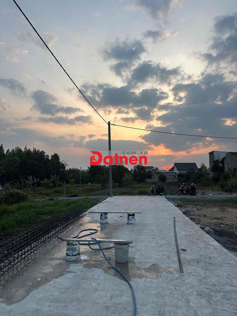 đất nền ngay chợ, trường, dân ở hiện hữu. pháp lý sổ riêng thổ cư