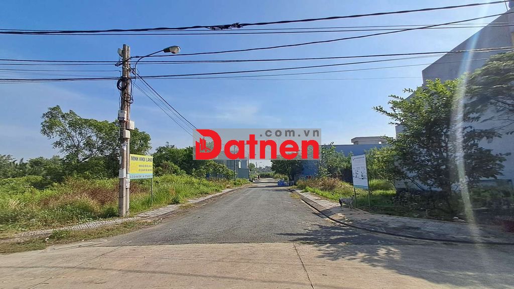 ĐẤT NGỘP CÁCH ĐƯỜNG 8 TẦM 40M, DÂN ĐÔNG, NỀN ĐẤT CAO, KHÔNG NGẬP