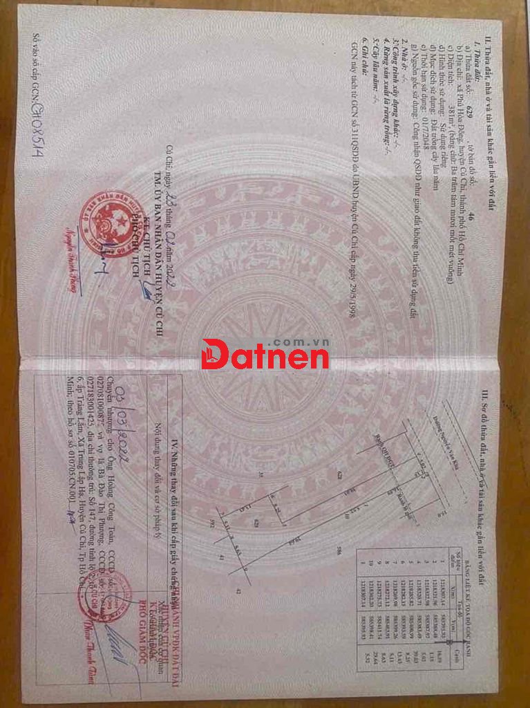 Đất ngay ngã tư, buôn bán kinh doanh sầm uất