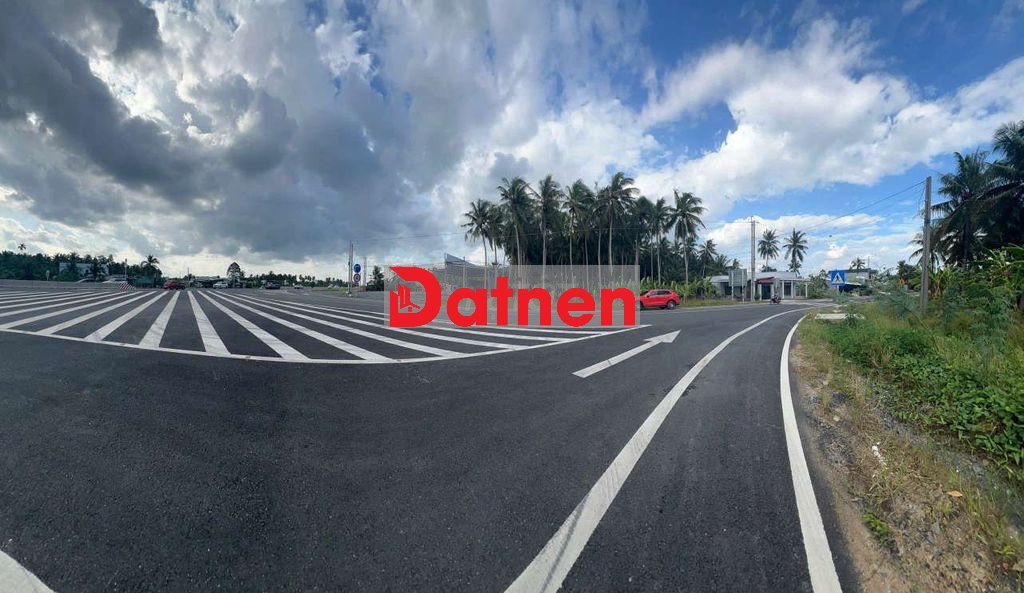 Siêu phẩm đất vườn 16000m² có nhà vườn 3PN sát cầu Rạch Miễu 2 (800m)