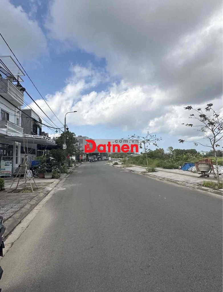 Mặt tiền đường 7m5 sát TÔN ĐẢN NỐI DÀI